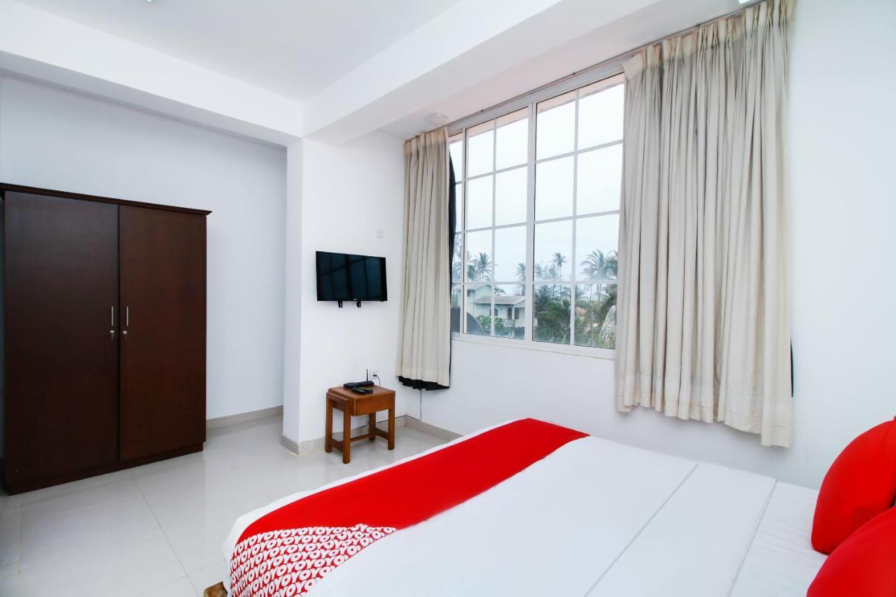 Hotel By The C Uswetakeiyawa Extérieur photo